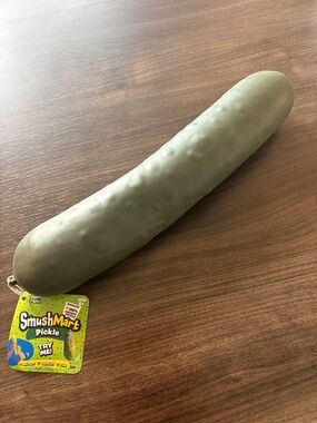 VIRAL PICKLE SQUISHY
